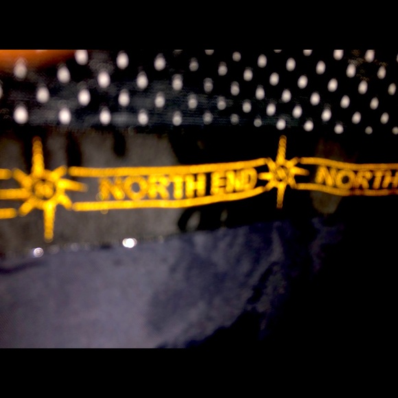 Red jacket - Picture 6 of 6